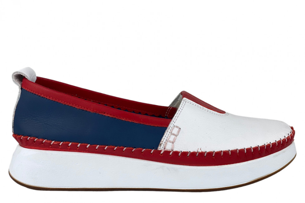 Γυναικεία Δερμάτινα Slip-On Παπούτσια