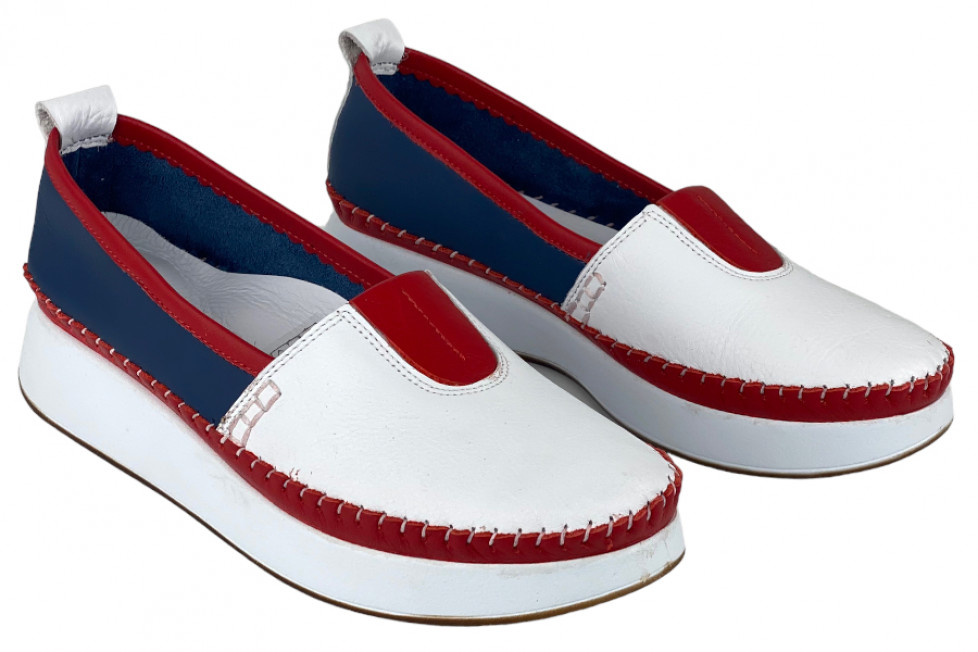 Γυναικεία Δερμάτινα Slip-On Παπούτσια
