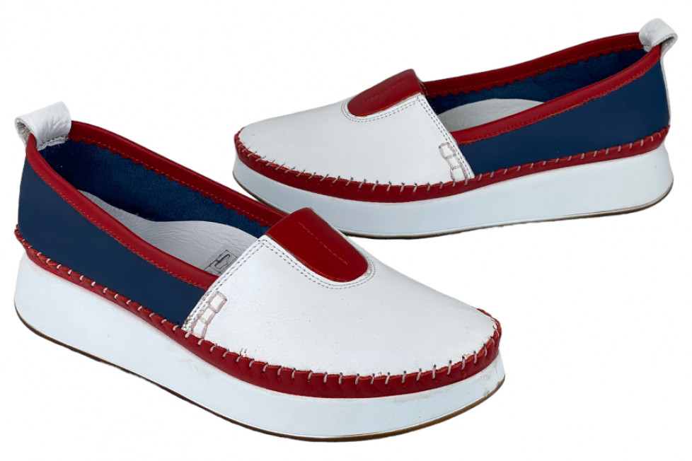 Γυναικεία Δερμάτινα Slip-On Παπούτσια
