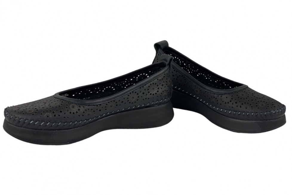 Γυναικεία Δερμάτινα Slip-On Παπούτσια Με Διάτρητο Σχεδιασμό