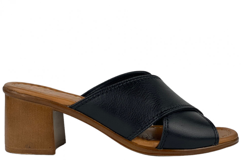 Γυναικεία Δερμάτινα Χιαστί Mules