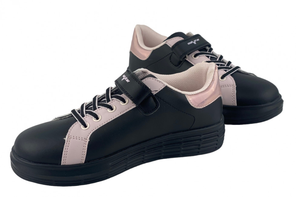 Μαύρα Sneakers Για Κορίτσι Με Ροζ Λεπτομέρεια