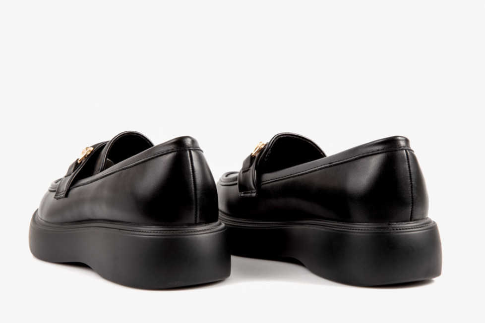 Γυναικεία Loafers Με Χρυσή Αλυσίδα