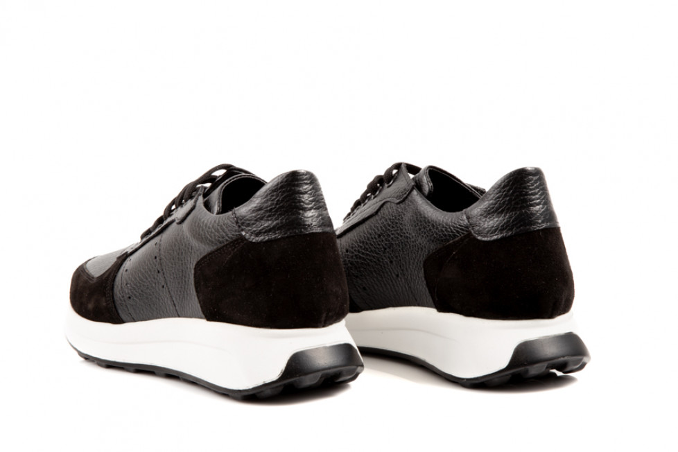Γυναικεία Δερμάτινα Sneakers