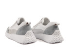 Γυναικεία Δερμάτινα Sneakers Με Ασημί Λεπτομέρεια