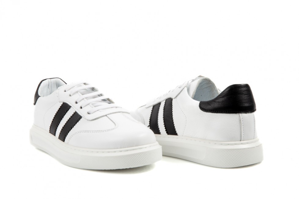 Γυναικεία Δερμάτινα Sneakers