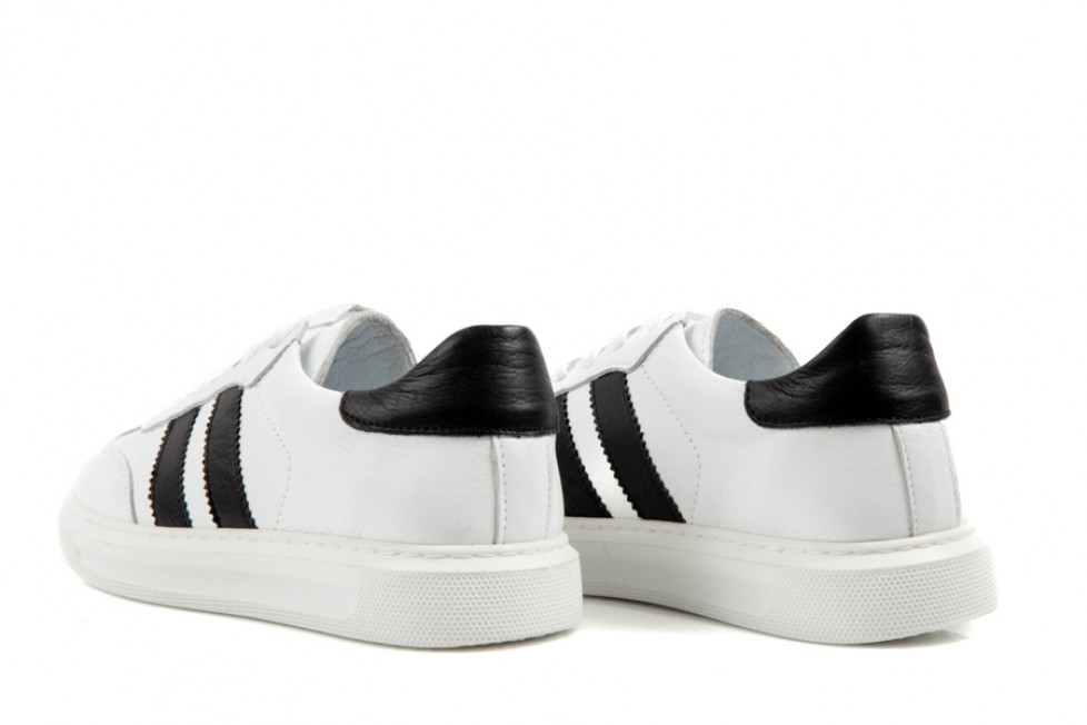 Γυναικεία Δερμάτινα Sneakers