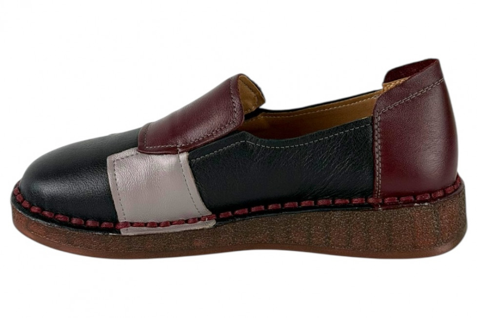 Γυναικεία Μαύρα Δερμάτινα Slip On Ανατομικά Παπούτσια Σε Συνδυασμό Υπέροχων Χρωμάτων
