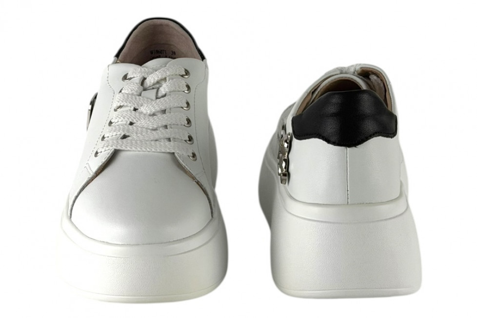 Γυναικεία Λευκά Δερμάτινα Sneakers Δίσολα Με Εντυπωσιακό Αξεσουάρ