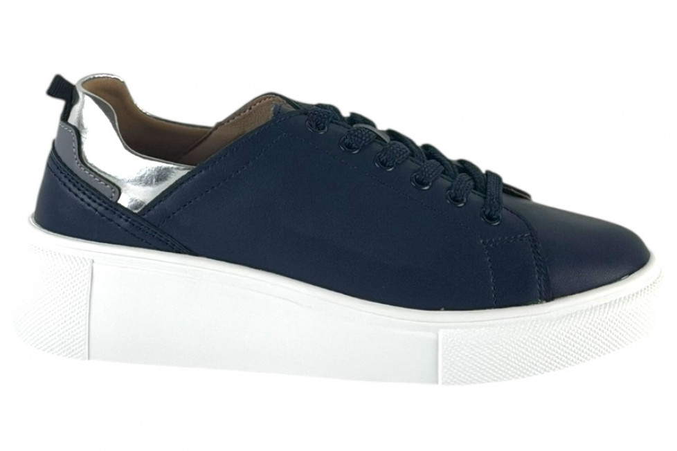 Γυναικεία Μπλε Δερμάτινα Sneakers Με Ασημί Λεπτομέρεια