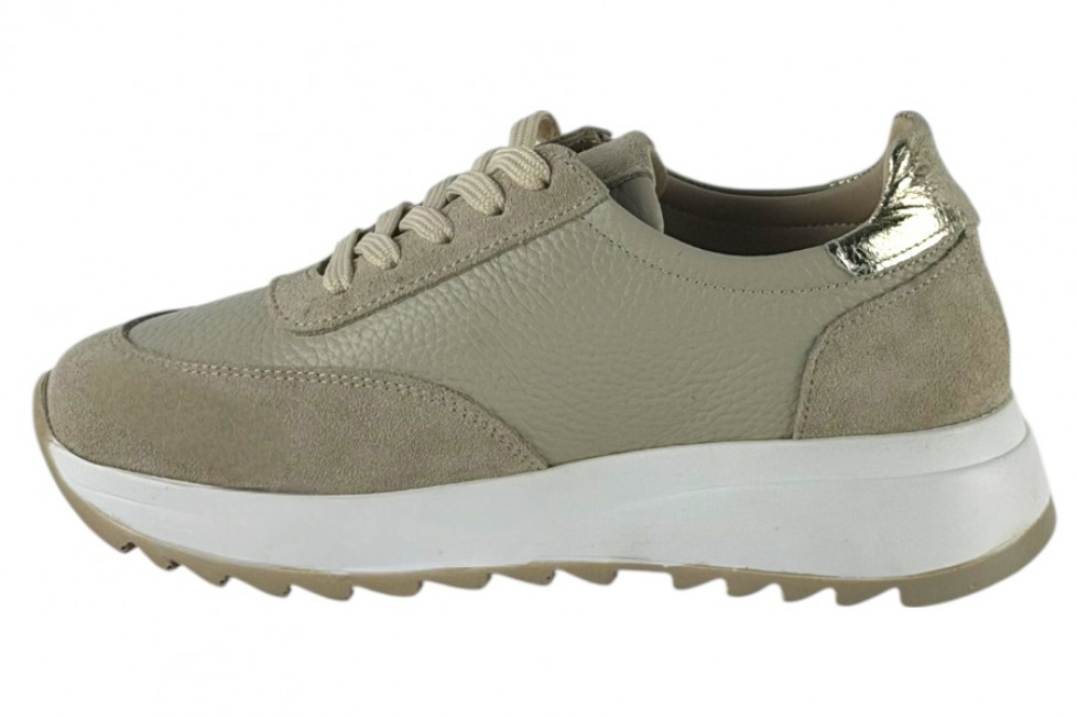 Γυναικεία Μπεζ Δερμάτινα Ανατομικά Sneakers Με Χρυσές Λεπτομέρειες