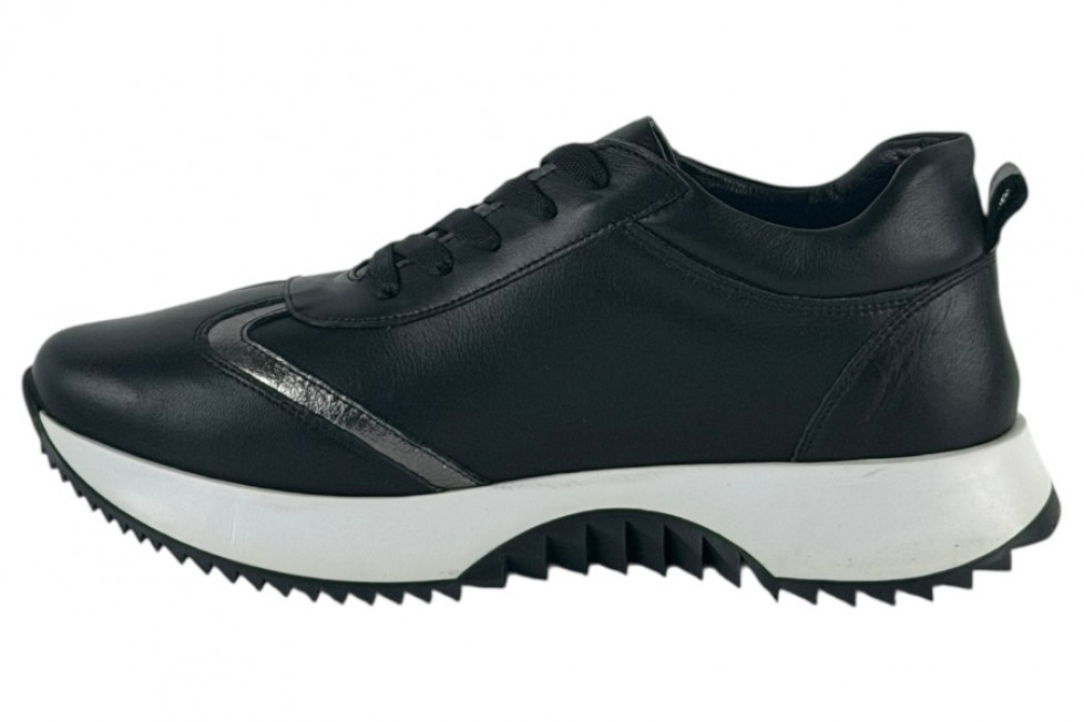 Γυναικεία Μαύρα Δερμάτινα Ανατομικά Sneakers Με Ασημί Λεπτομέρειες
