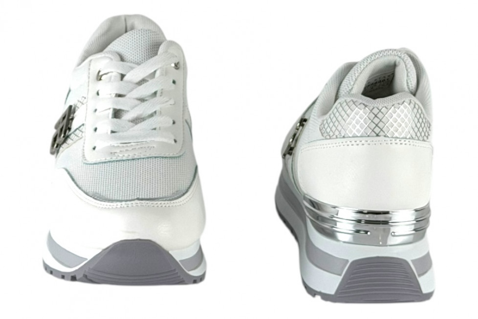 Γυναικεία Λευκά Sneakers Με Ασημί Λεπτομέρειες