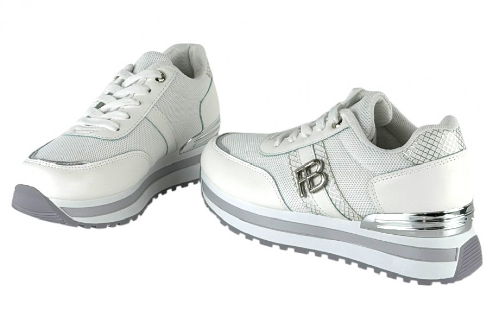 Γυναικεία Λευκά Sneakers Με Ασημί Λεπτομέρειες