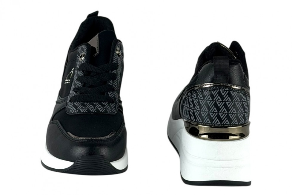 Γυναικεία Μαύρα Sneakers Με Ψηλή Πλατφόρμα Και Ασημί Λεπτομέρειες
