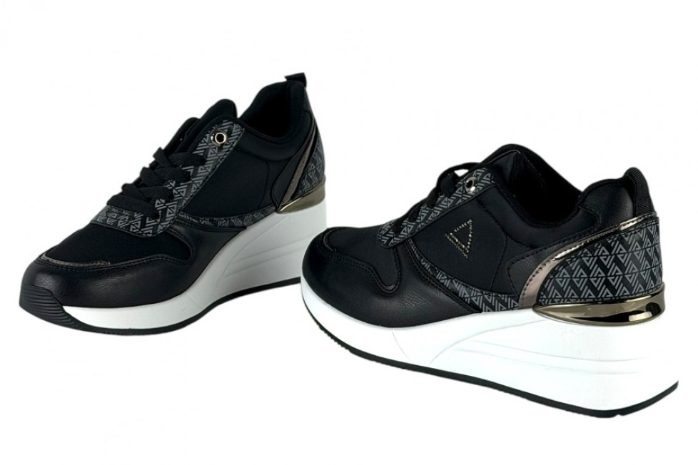 Γυναικεία Μαύρα Sneakers Με Ψηλή Πλατφόρμα Και Ασημί Λεπτομέρειες
