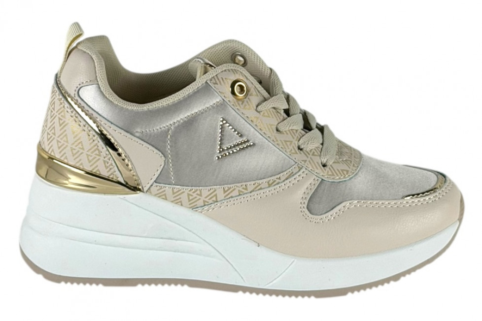 Γυναικεία Μπεζ Sneakers Με Ψηλή Πλατφόρμα Και Χρυσές Λεπτομέρειες