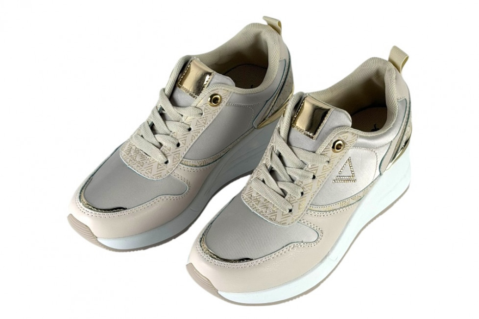 Γυναικεία Μπεζ Sneakers Με Ψηλή Πλατφόρμα Και Χρυσές Λεπτομέρειες