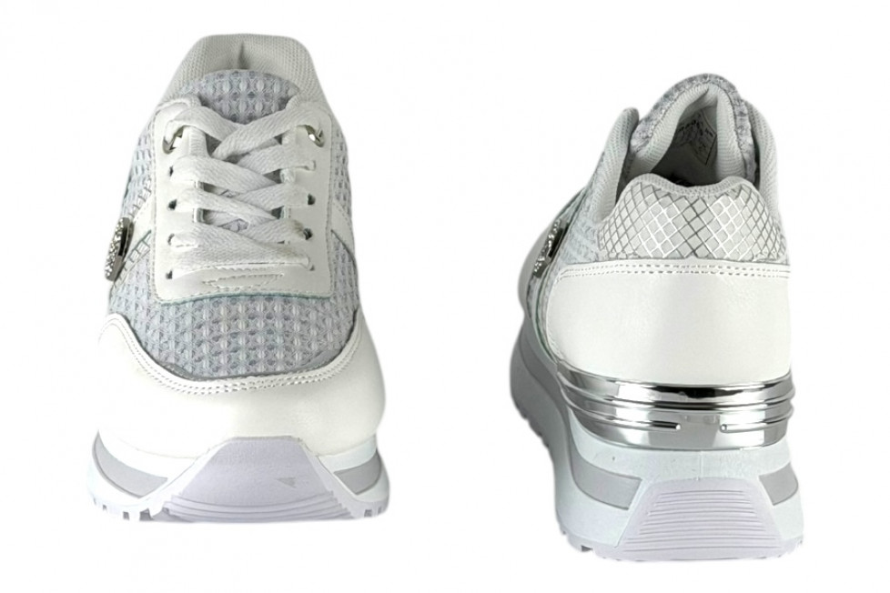 Γυναικεία Λευκά Sneakers Με Ασημί Λεπτομέρειες