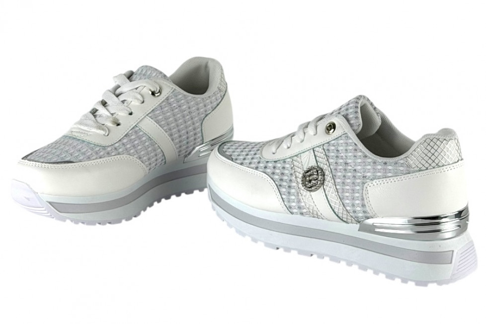 Γυναικεία Λευκά Sneakers Με Ασημί Λεπτομέρειες