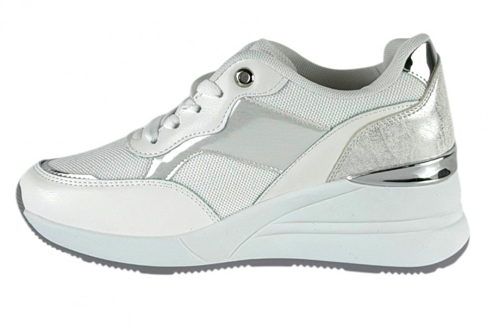 Γυναικεία Λευκά Sneakers Με Ψηλή Πλατφόρμα Και Ασημί Λεπτομέρειες