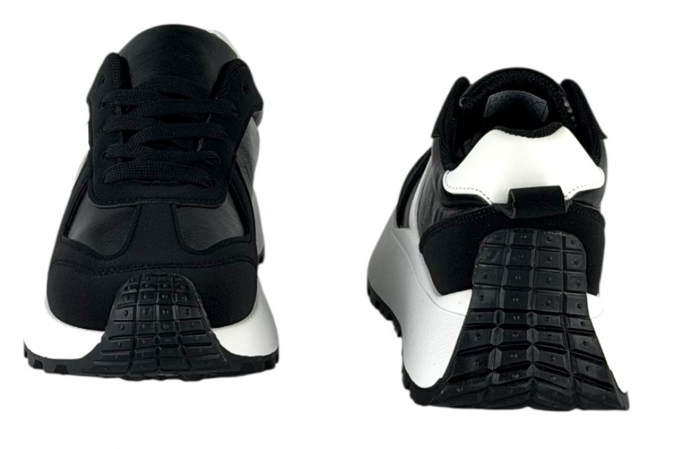 Γυναικεία Μαύρα Μεταλιζε Sneakers Δίσολα Με Λευκές Λεπτομέρειες Και Κορδόνια