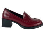 Γυναικεία Μπορντό Loafers Σε Γυαλιστερή Υφή Και Χοντρό Τακούνι 