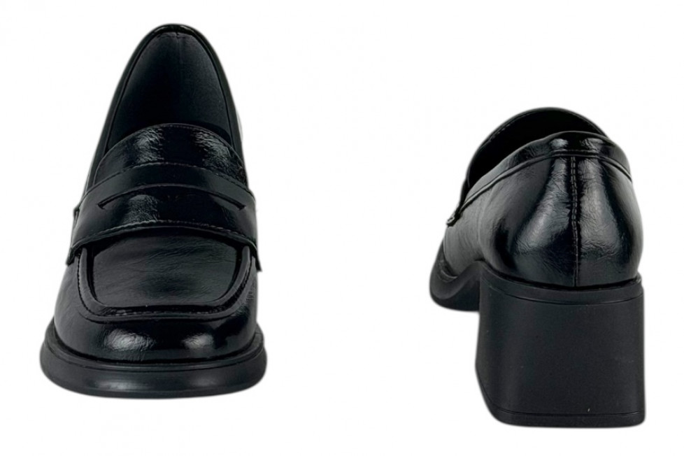 Γυναικεία Μαύρα Loafers Σε Γυαλιστερή Υφή Και Χοντρό Τακούνι 