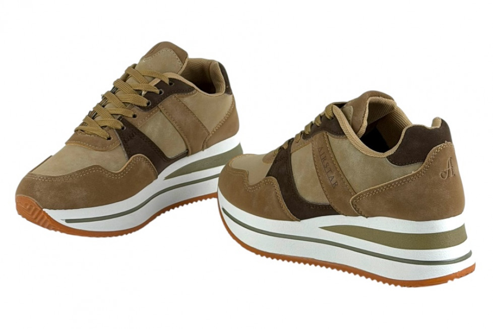 Γυναικεία Mπεζ Sneakers Με Ψηλή Σόλα Και Καφέ Λεπτομέρειες