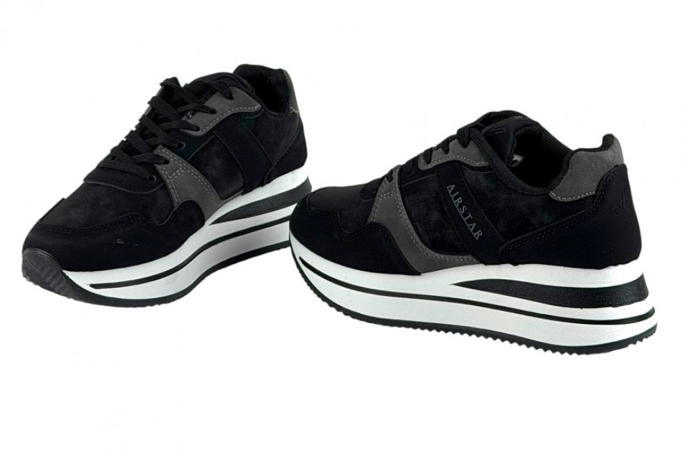 Γυναικεία Mαύρα Sneakers Με Ψηλή Σόλα Και Γκρι Λεπτομέρειες